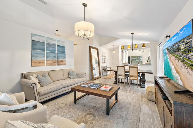 58 Admirals Court, Palm Beach Gardens, FL 33418