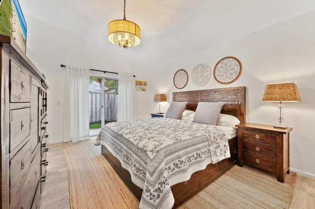 58 Admirals Court, Palm Beach Gardens, FL 33418