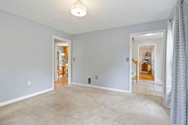 6 Dacotah Street, Hampton, NH 03842