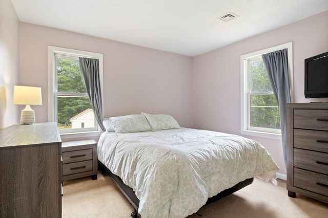 6 Dacotah Street, Hampton, NH 03842
