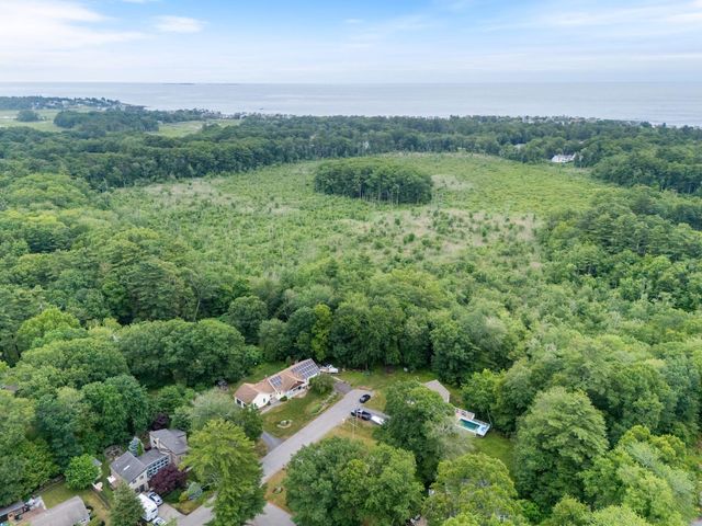 6 Dacotah Street, Hampton, NH 03842