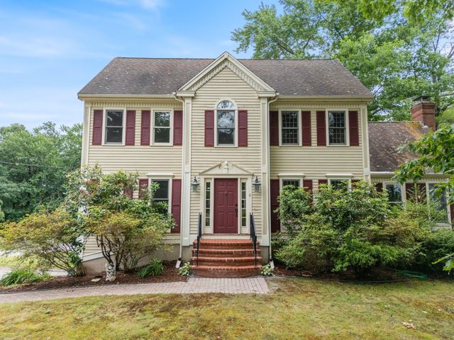 6 Dacotah Street, Hampton, NH 03842