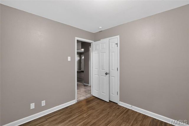 1565 Lakeside Lane, St Louis, MO 63138
