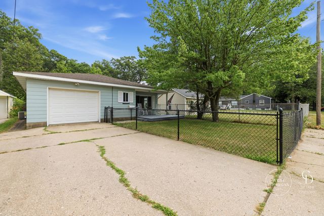 580 West Street, Muskegon Twp, MI 49442