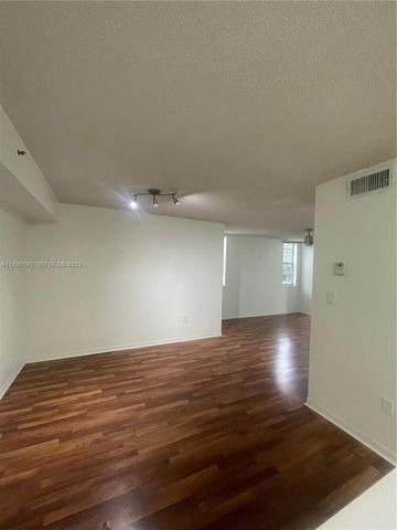 4420 NW 107th Ave 201, Doral, FL 33178