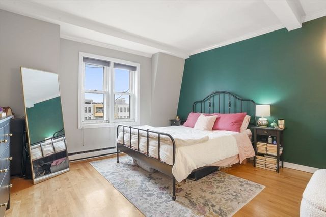 79 Bolton St 79, Boston, MA 02127