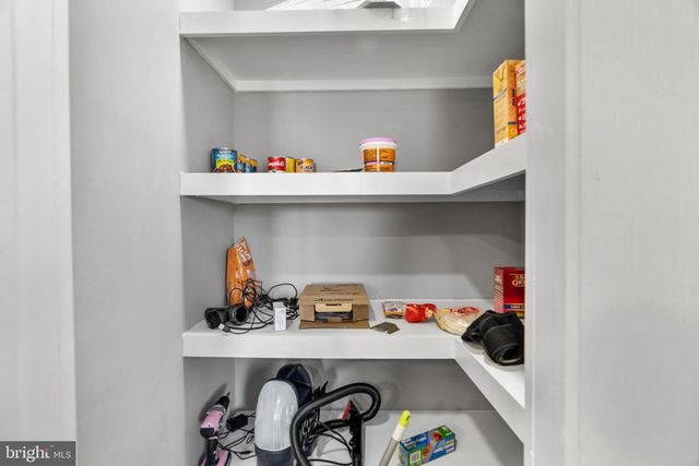 182 JOLIET ST SW, Washington, DC 20032