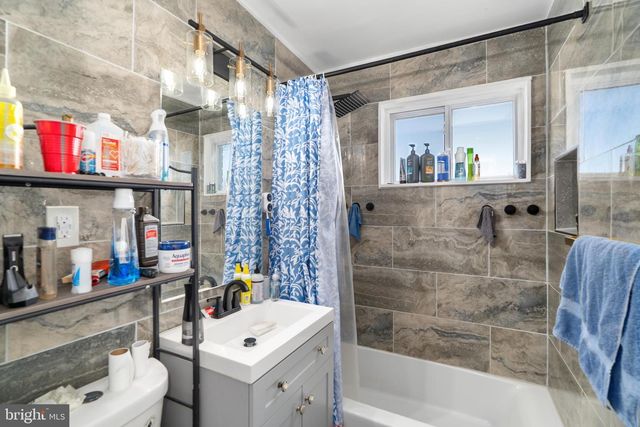 182 JOLIET ST SW, Washington, DC 20032