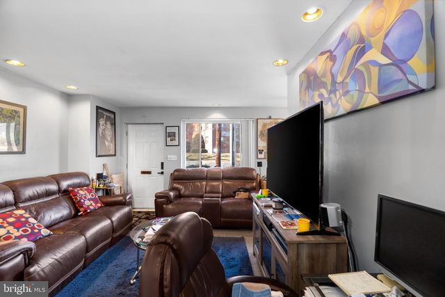 182 JOLIET ST SW, Washington, DC 20032