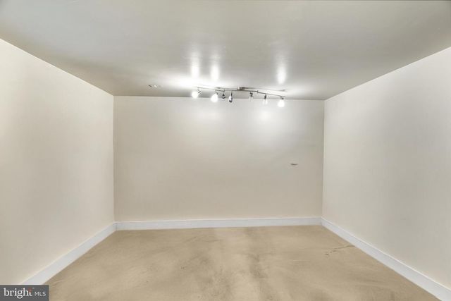 182 JOLIET ST SW, Washington, DC 20032