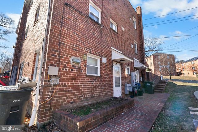 182 JOLIET ST SW, Washington, DC 20032