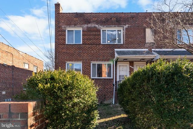 182 JOLIET ST SW, Washington, DC 20032