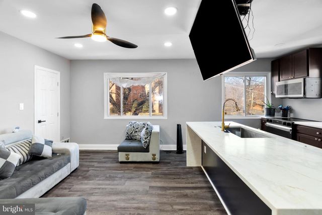 182 JOLIET ST SW, Washington, DC 20032