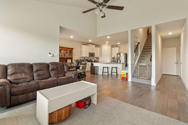 634 OVERLOOK RDG, Cibolo, TX 78108