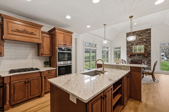 1432 Wolf Creek Dr, Nolensville, TN 37135