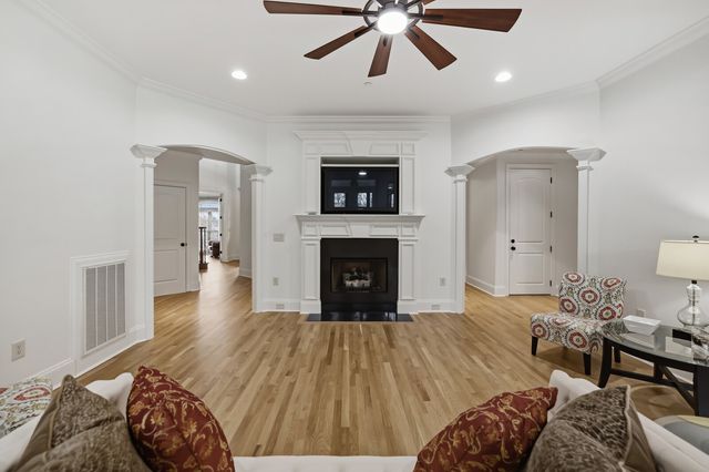 1432 Wolf Creek Dr, Nolensville, TN 37135