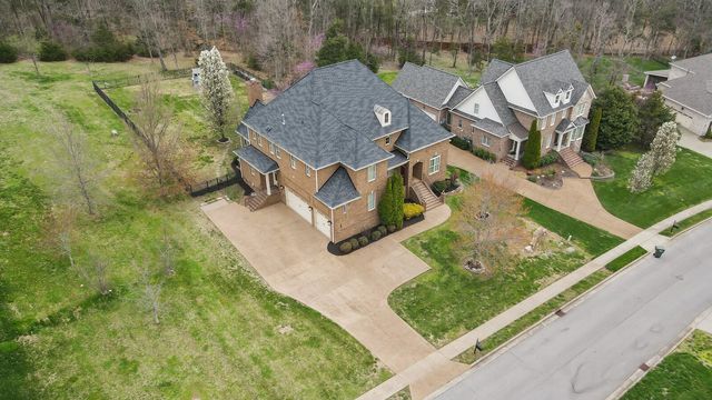 1432 Wolf Creek Dr, Nolensville, TN 37135
