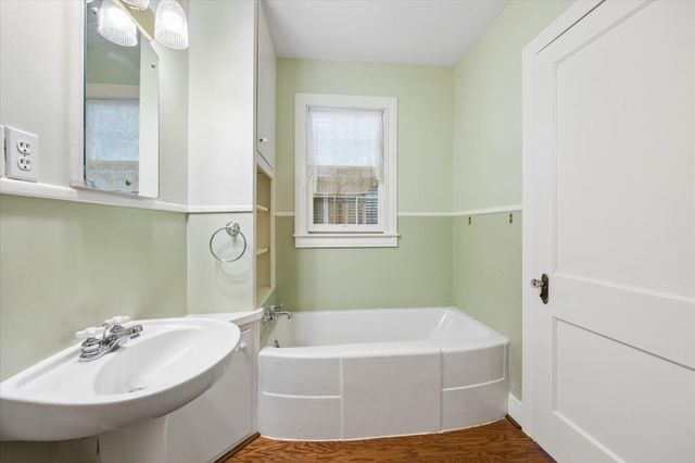 5130 Wonder Hill Road, Chappell Hill, TX 77426