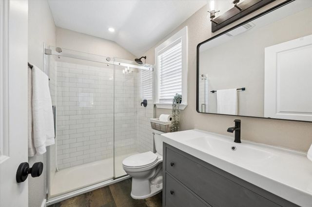 5130 Wonder Hill Road, Chappell Hill, TX 77426