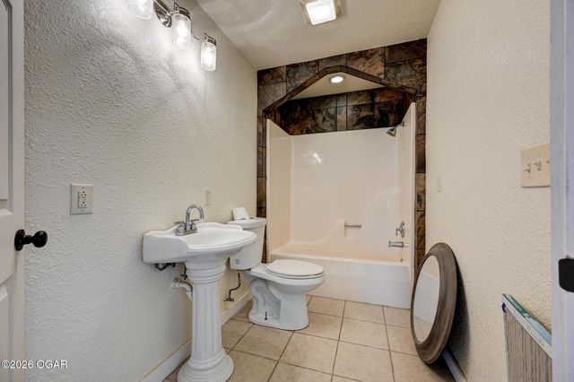 1404 N Wood Street, Galena, KS 66739