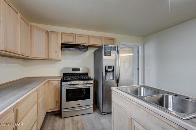 1404 N Wood Street, Galena, KS 66739