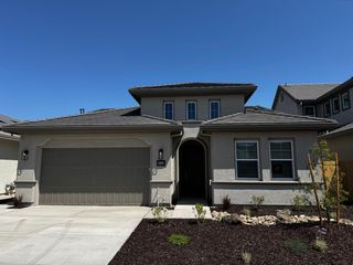 2522 Amur Ave, Manteca, CA 95337