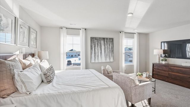 3029 Sweetwater Drive, Des Moines, IA 50320