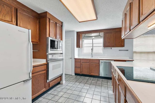 1126 23RD Street N, Jacksonville Beach, FL 32250
