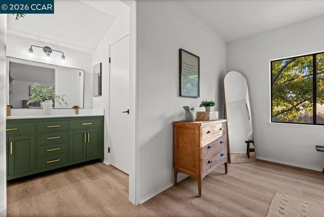 5129 Heavenly Ridge Ln, Richmond, CA 94803