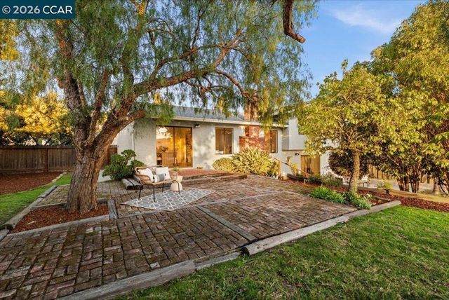 5129 Heavenly Ridge Ln, Richmond, CA 94803