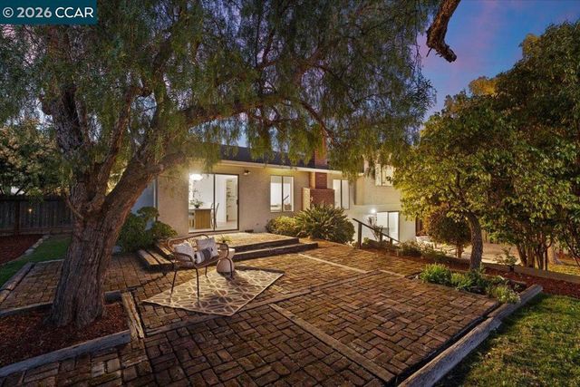 5129 Heavenly Ridge Ln, Richmond, CA 94803