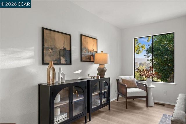 5129 Heavenly Ridge Ln, Richmond, CA 94803