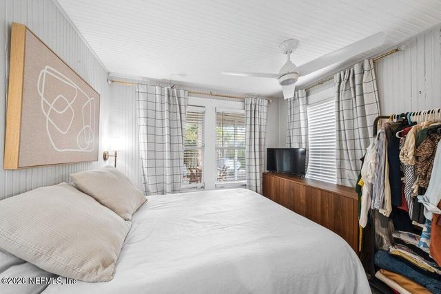 809 2ND Street S, Jacksonville Beach, FL 32250