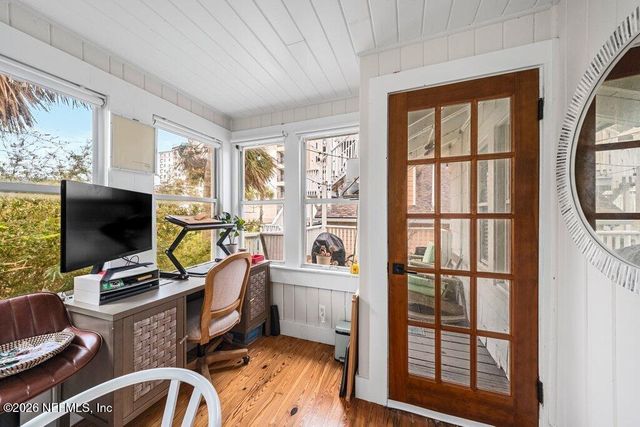 809 2ND Street S, Jacksonville Beach, FL 32250