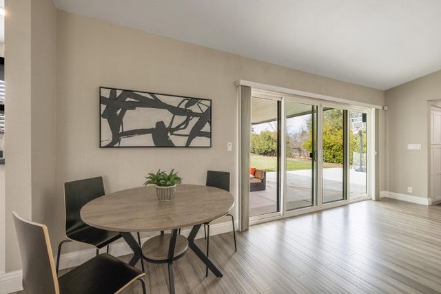 1405 Las Salinas Way, Sacramento, CA 95864