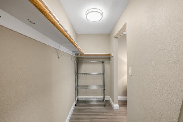 1405 Las Salinas Way, Sacramento, CA 95864