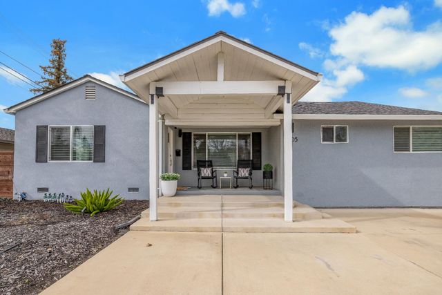 1405 Las Salinas Way, Sacramento, CA 95864