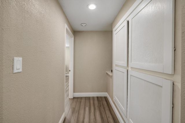 1405 Las Salinas Way, Sacramento, CA 95864