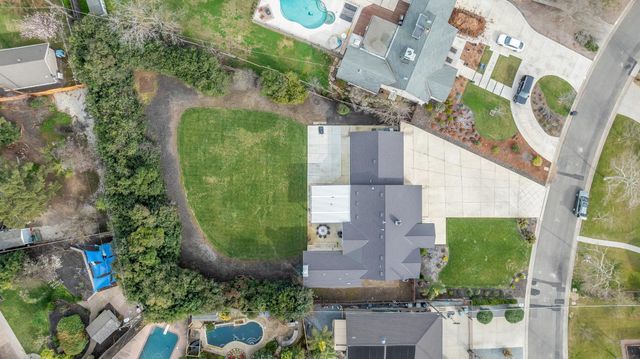 1405 Las Salinas Way, Sacramento, CA 95864