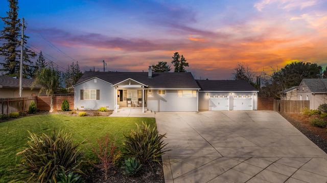 1405 Las Salinas Way, Sacramento, CA 95864