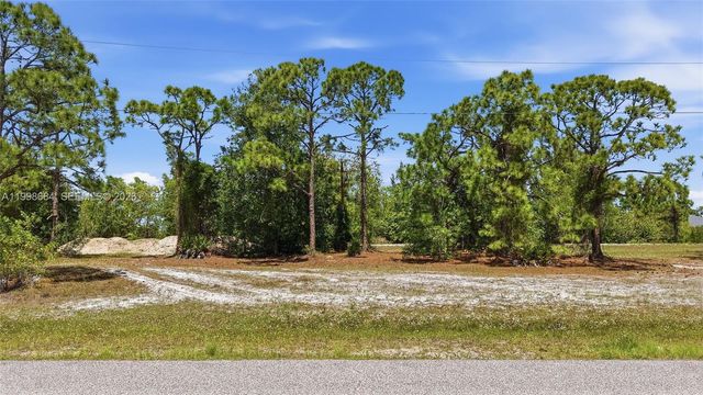 2817 NW 27th ST, Cape Coral, FL 33993