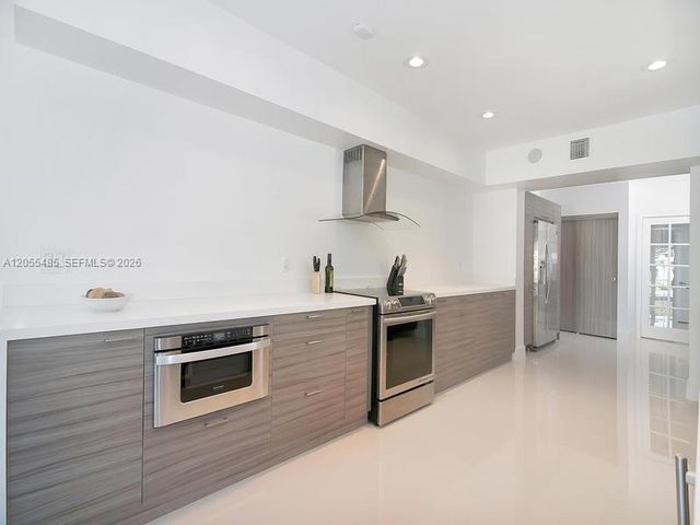 1365 DAYTONIA RD, Miami Beach, FL 33141