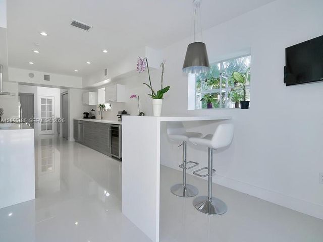 1365 DAYTONIA RD, Miami Beach, FL 33141