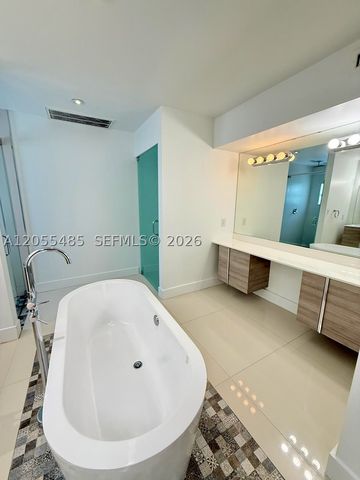 1365 DAYTONIA RD, Miami Beach, FL 33141