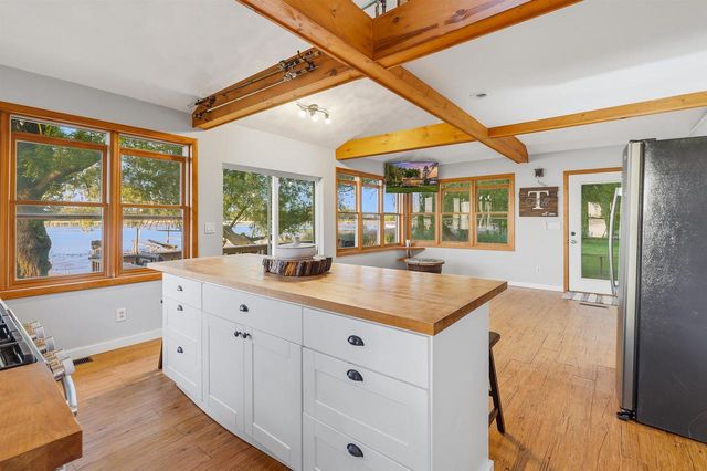 W10581 Hickory Grove Road, Fox Lake, WI 53933