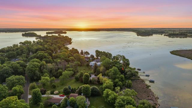 W10581 Hickory Grove Road, Fox Lake, WI 53933
