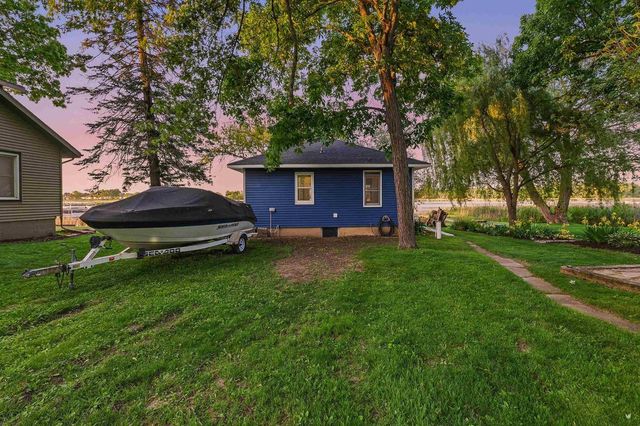 W10581 Hickory Grove Road, Fox Lake, WI 53933