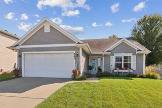 445 Ridgewood Boulevard, Pleasant Hill, IA 50327