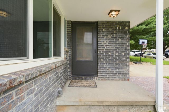 3221 Park Circle, Manhattan, KS 66503