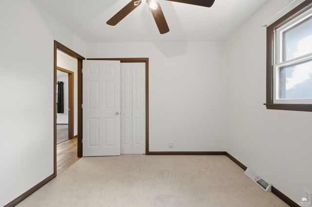 3221 Park Circle, Manhattan, KS 66503